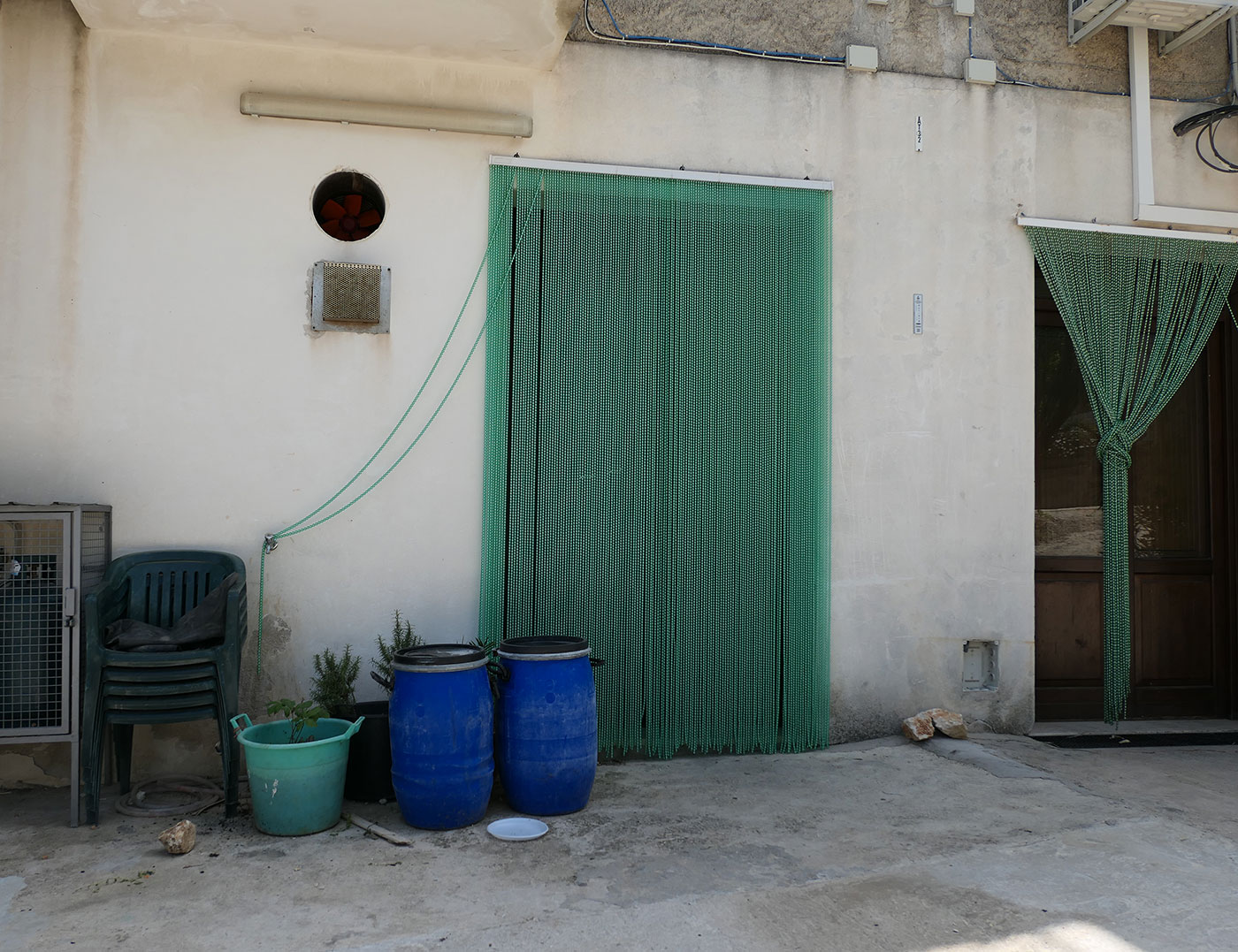 Facade de maison-Village Scopello- Crédit Numéro Une