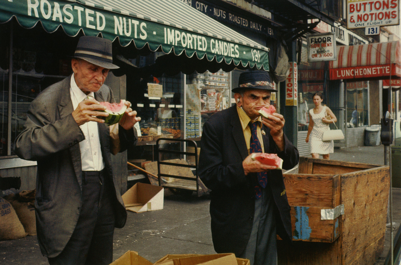 Papi avec Pasteque, Helen Levitt