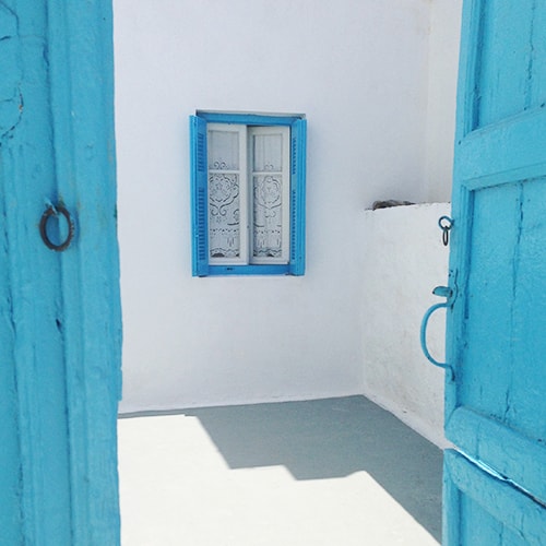 Fenêtre bleu et blanche-Amorgos, Numéro Une