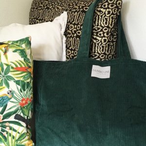 sac en velours vert sauvage